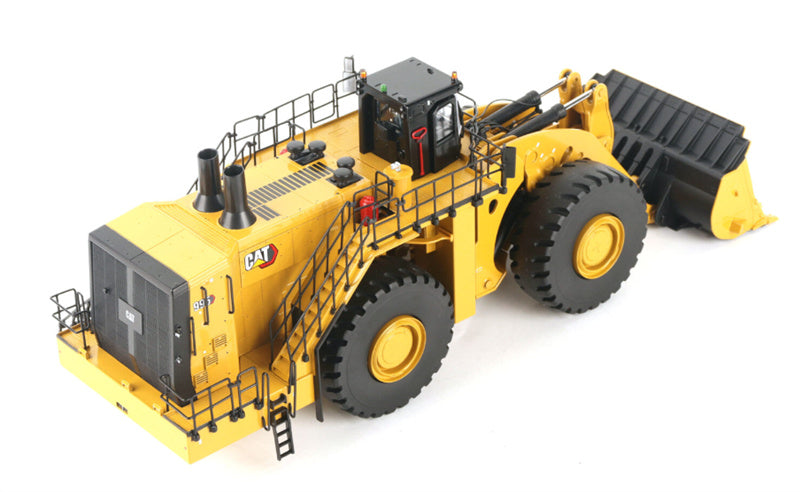 CATERPILLAR 995 Wheel Loader Yellow 1:50 Truck Pre-built Model