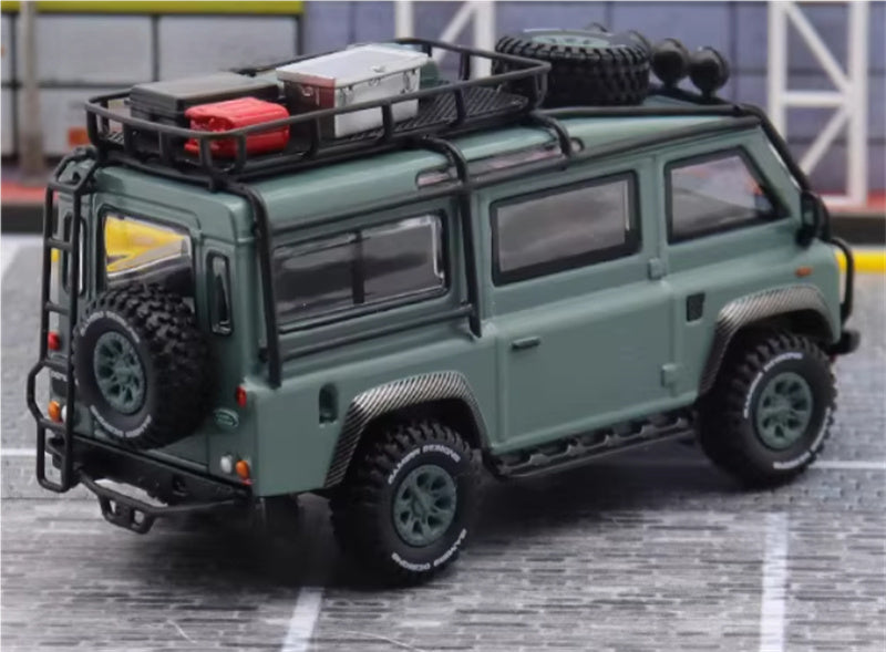 Master Land Rover Defender Van Green with accessories 1:64 Car Pre-built Airliner Model Display view2