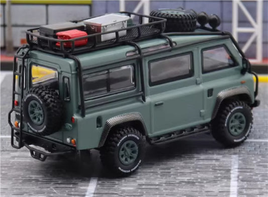 Master Land Rover Defender Van Green with accessories 1:64 Car Pre-built Airliner Model Display view2
