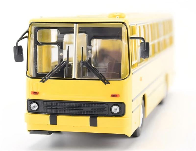 1:43 IKARUS-260.06 Modimio Yellow ABS Model