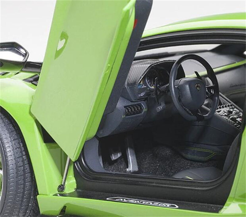 AUTOART Lamborghini AVENTADOR S 2017 Car Green 1:18 ABS CAR