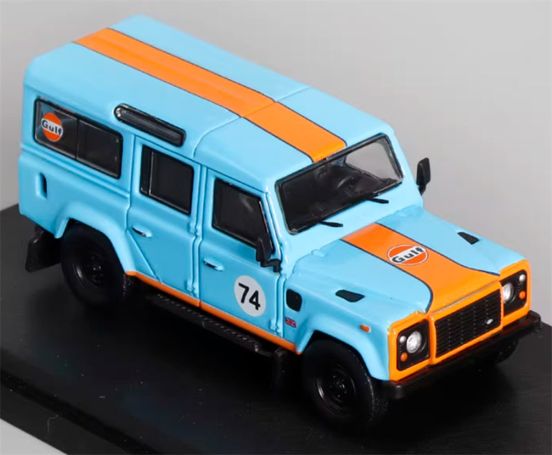 Master Land Rover Defender 110 Gulf Painting Regular Edition 1:64 Car Pre-built Airliner Model Display view3