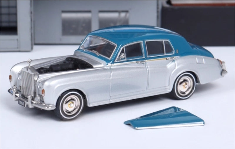 GFCC 1965 Rolls Royce Silver Cloud III classic car Blue Silver Double LHD 1:64 car Pre-built Model view5