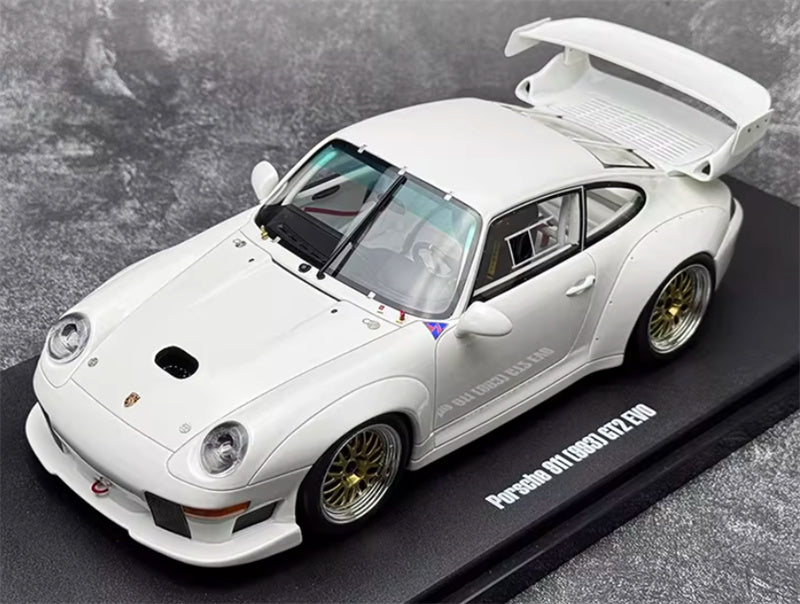 1:18 PORSCHE 911 (993) GT2 EVO COUPE 1995 White  GT SPIRIT Limited Edition Resin Car Model