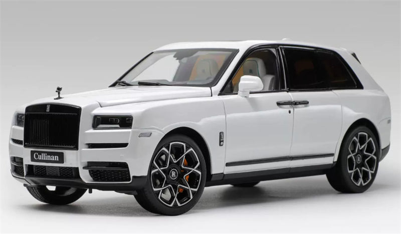 1:18  Cullinan Kahn  Metallic white ROLLS-ROYCE Limited Edition 149PCS ONLY DIECAST Model