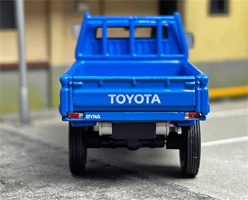 Master Toyota DYNA light truck Blue right hand drive 1:64 Truck Pre-built Airliner Model Display view6