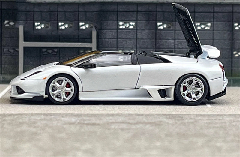 Phantom Knight Lamborghini Miura LP640 sports car Limited Edition 999PCS ONLY Convertible white 1:64 Car Pre-built Model view3