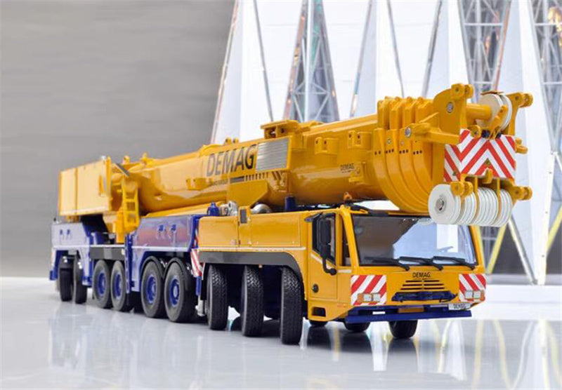IMC  DEMAG AC 700-9 Full road telescopic boom crane Collectors Edition 1:50 KIT Truck Lorry Limited Edition