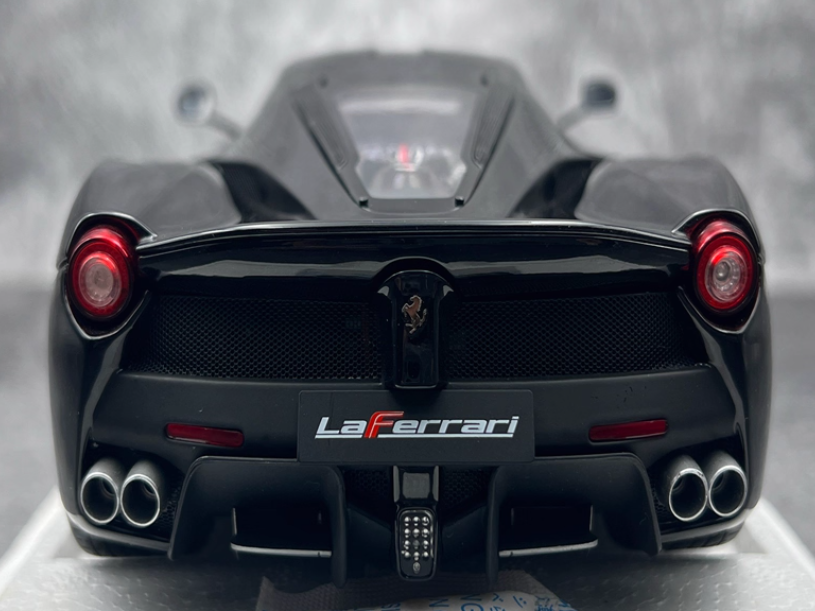 BBR MODELS Ferrari LaFerrari black hardtop 1:18 Car Pre-built Model view7