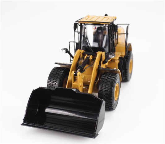 CATERPILLAR 950 Wheel Loader Yellow 1:50 Truck Pre-built Model