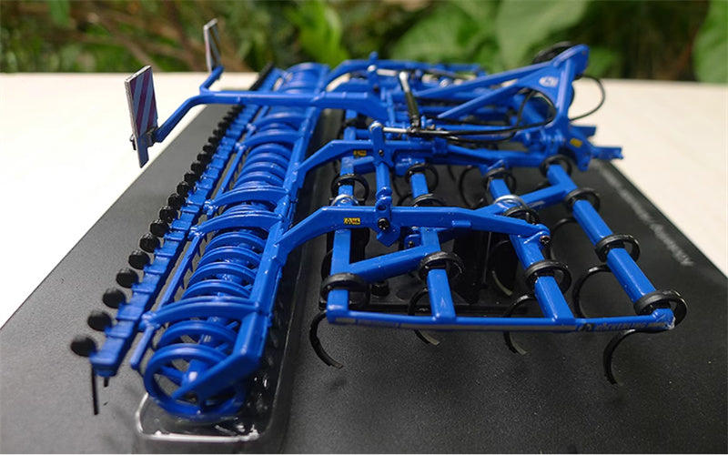 Universal Hobbies Germany Kockerling Allrounder Classic 530 Agricultural tractor tool Blue 1:32 ACCESSORIES Pre-built Model