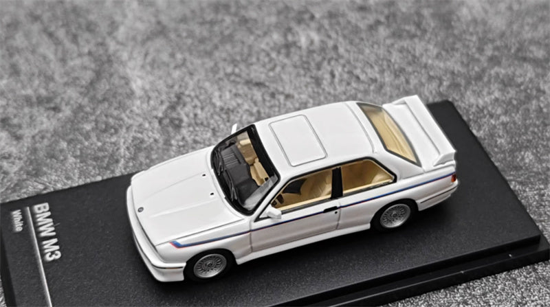 Almost Real BMW M3 E30 White 1:64 Car Pre-built Airliner Model Display view5