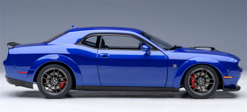 AUTOART Dodge Challenger R/T Scat Pack Widebody 2022 Indigo Blue 1:18 Car Pre-built Model view6