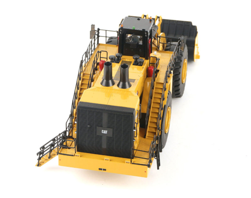CATERPILLAR 995 Wheel Loader Yellow 1:50 Truck Pre-built Model
