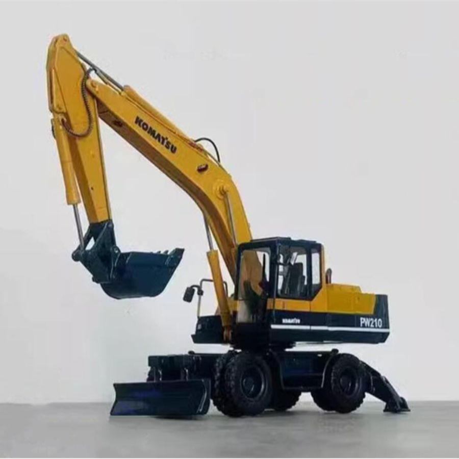 KOMATSU PW210-5 Excavator Collector's Edition 1:50 DIECAST Truck Lorry