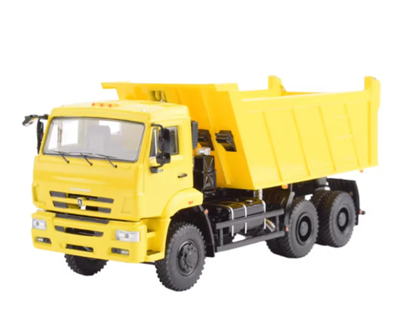 StartScaleModels Russian KAMAZ-6522 dump truck 1:43 Truck Pre-built Airliner Model Display view1