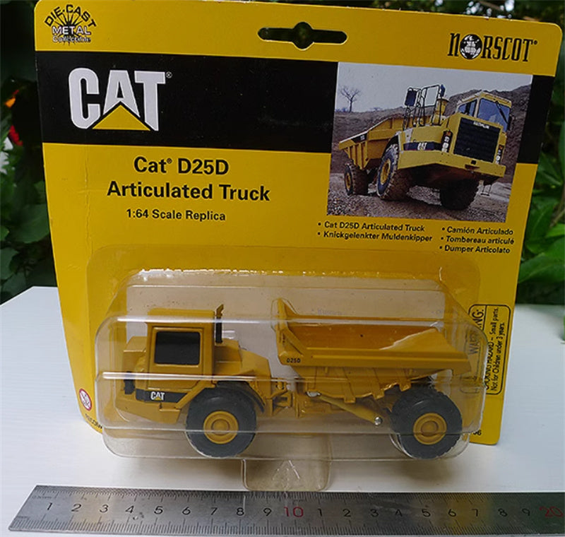 Norscot Cat D25D Articulated Truck yellow 1:64 Truck Pre-built Model