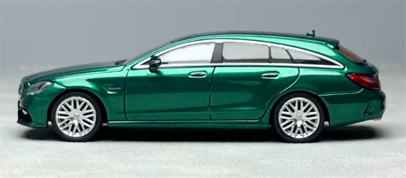 1:64 Mercedes-Benz AMG CLS 63 metallic green KING MODEL Shooting Brake Limited Edition 999PCS ONLY DIECAST Civil Car Model