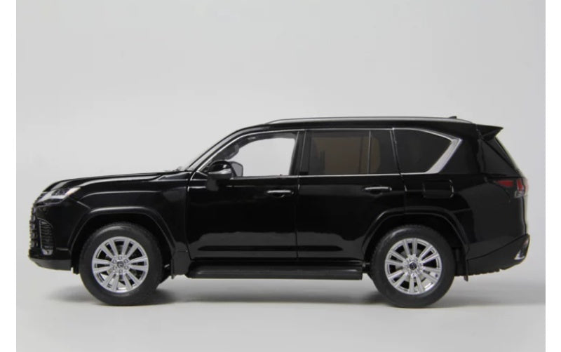 1:18 Lexus LX600 Black LCD MODELS DIECAST Truck Model