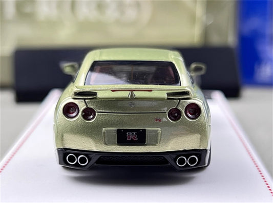 Focal Horizon Nissan GT-R R35 Emerald Green Limited Edition 999PCS ONLY 1:64 Car Pre-built Model view2