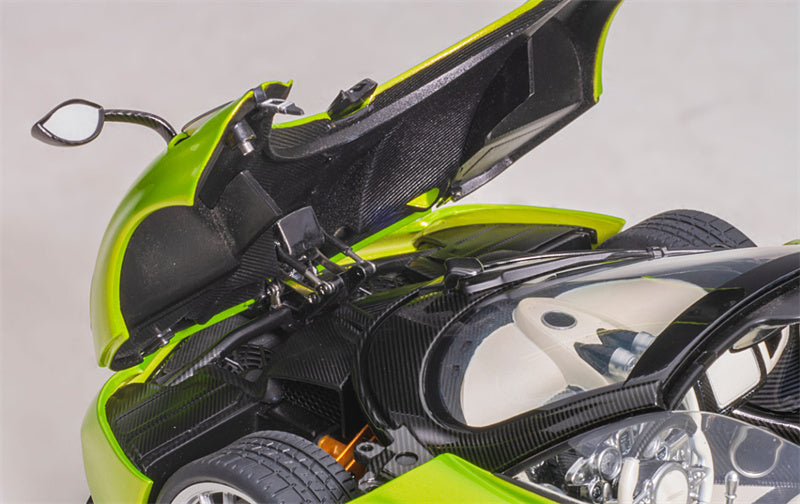 AUTOART Pagani Huayra Roadster Green 1:18car Pre-a Model