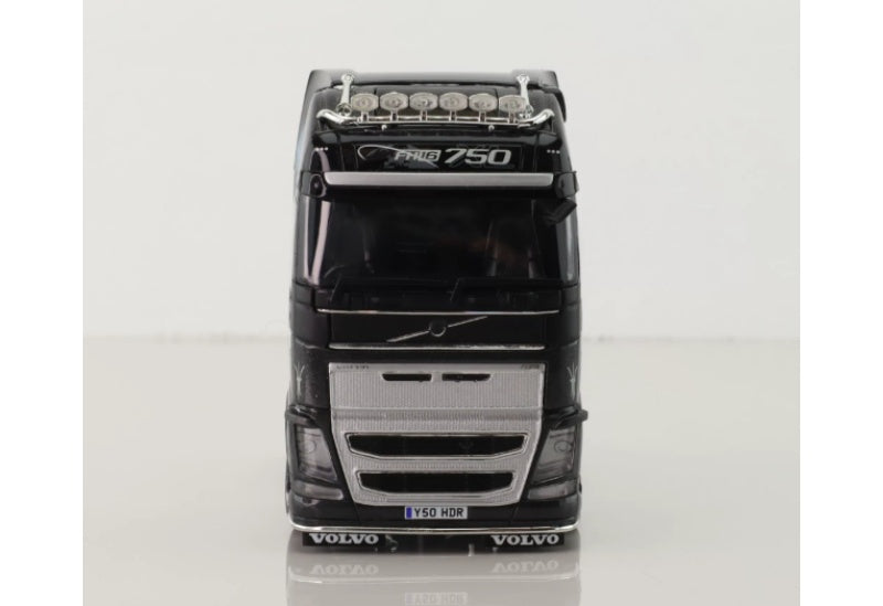 CORGI Volvo FH Space Cab H.D. Ricketts Ltd "Hell Drivers" 1/50 Truck Pre-built Model