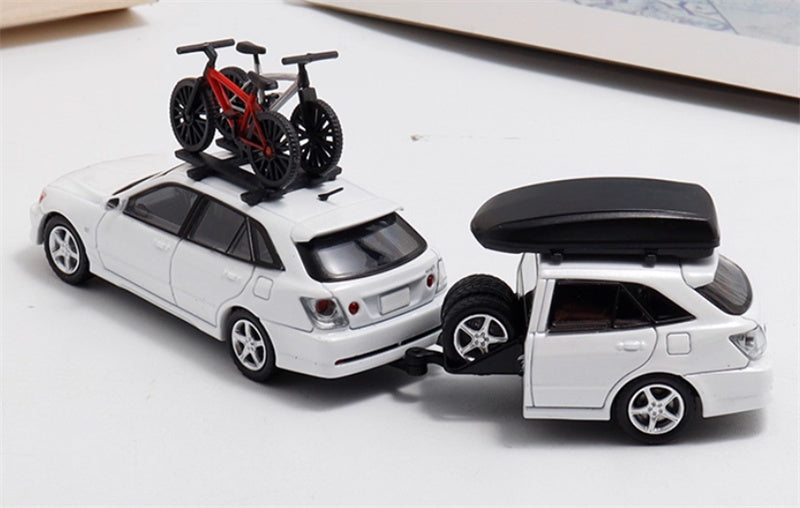 Mortal TOYOTA ALTEZZA GITA IS200 Exhibition HEC Limited White - Set Limited Edition 1:64 Car Pre-built Model view2