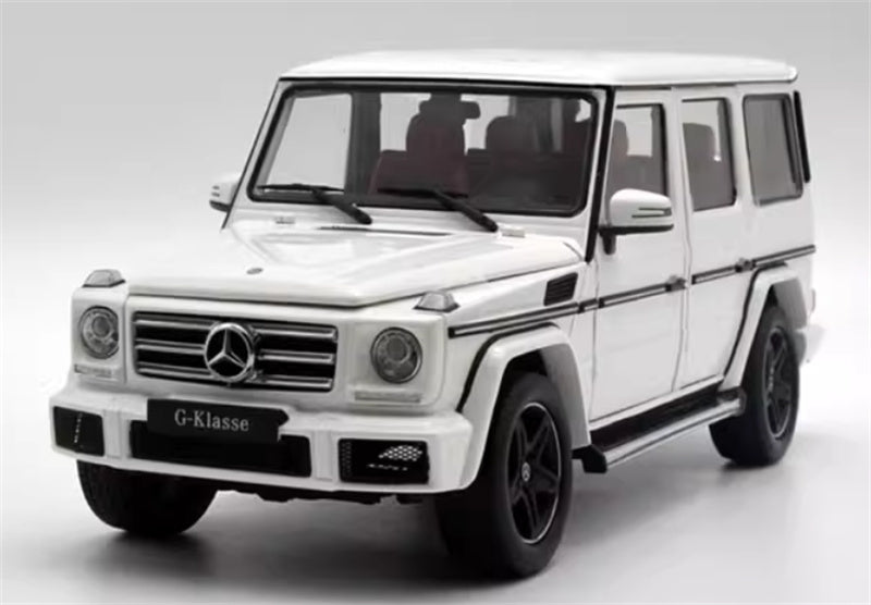 iScale Mercedes Benz G500 G-KLASSE off-road white 1:18 Car Pre-built Model view4
