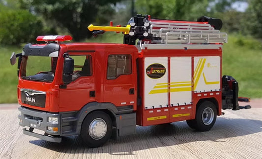 JIEDA Man Urban Main Battle Fire Truck Red 1:43 Truck Pre-built Model