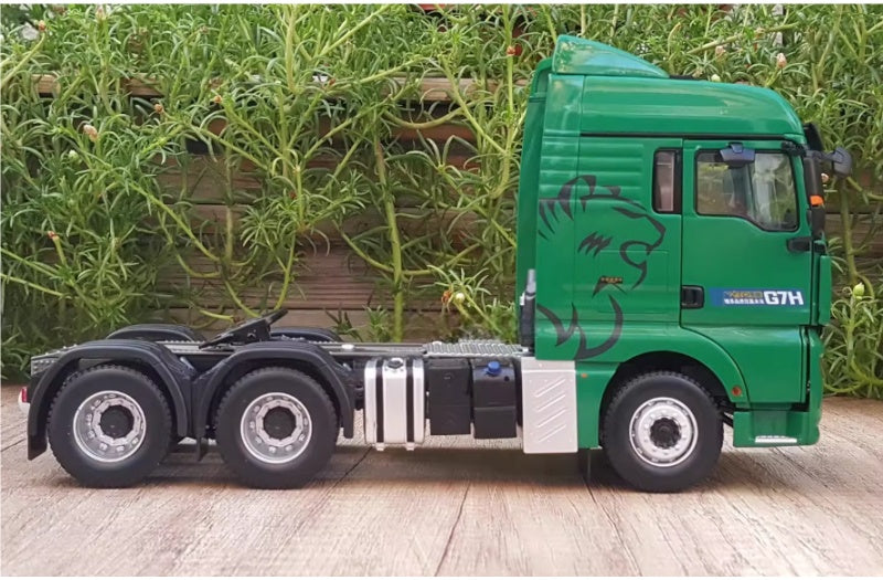 Sinotruk Sitrak G7H tractor Postal customized version Green 1:24 Truck Pre-built Airliner Model Display view4