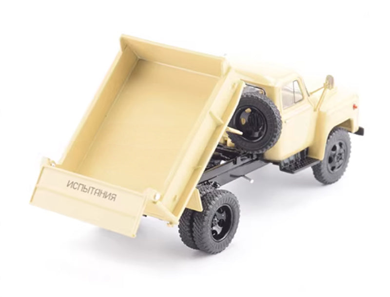 StartScaleModels Soviet SAZ-3504 (GAZ-52-04) dump truck 1:43 Truck Pre-built Airliner Model Display view4