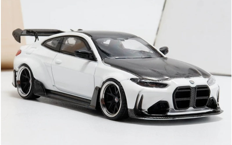 1:64 BMW M4 G82  White - Carbon Top SW  Limited Edition DIECAST Model