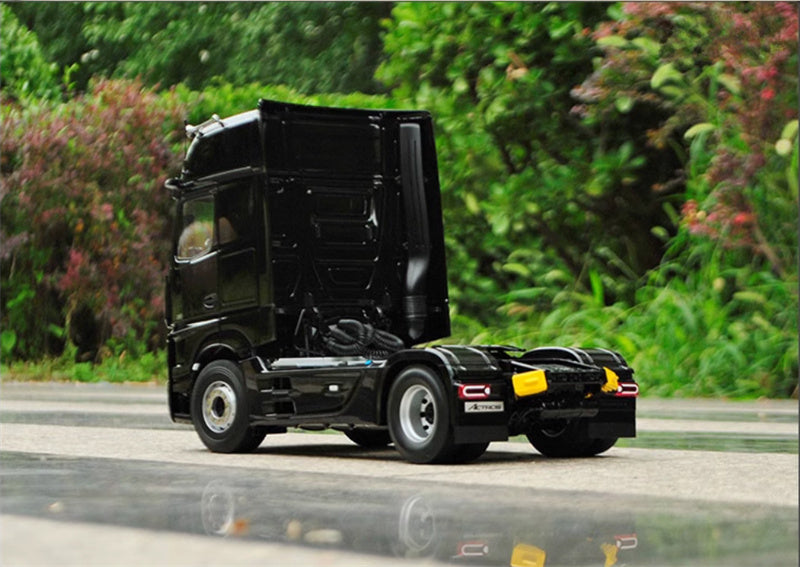 NZG Mercedes Benz ACTROS GIGASPACE 4X2 Truck Lorry tractor Black silver cover 1:18 DIECAST Truck Lorry
