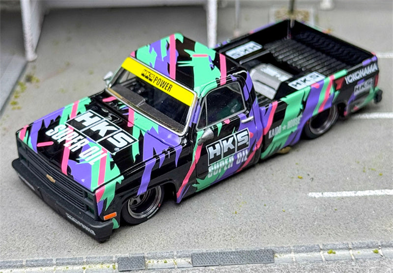 KaidoHouse x MiniGT Chevrolet Silverado Kaido HKS V1 pickup truck color box packaging 1:64 Truck Pre-built Model view2
