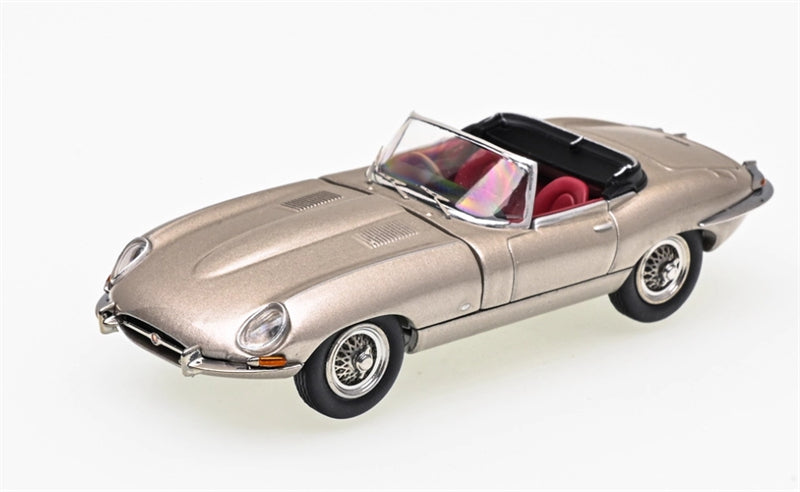 GFCC 1961 Jaguar E-Type Roadster Convertible Champagne Gold Limited Edition 499PCS ONLY RHD 1:64 car Pre-built Model view1
