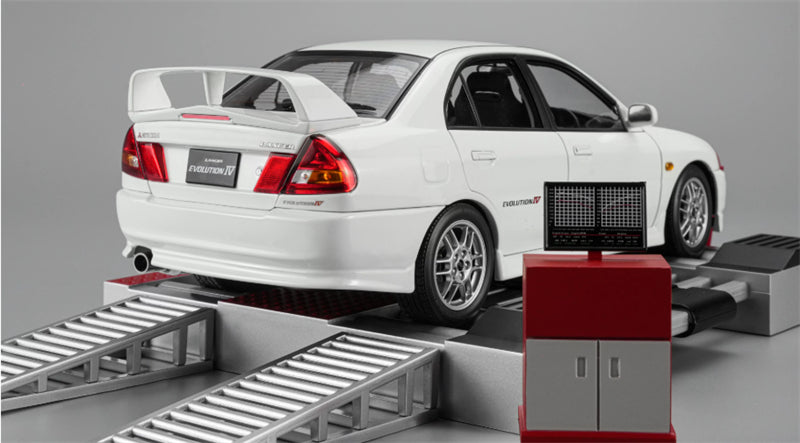 1:18 Mitsubishi Lancer Evolution IV GSR  Scotia White W / Dyno MOTORHELIX Limited Edition 999PCS ONLY DIECAST Model