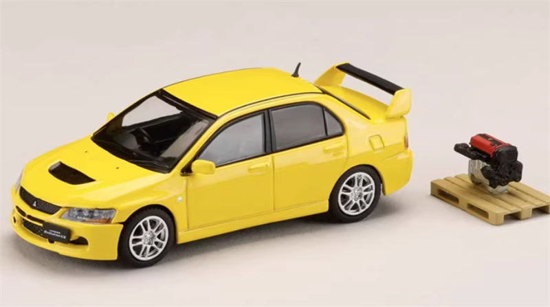Hobby JAPAN MITSUBISHI LANCER EVOLUTION 9 GSR with Engine YELLOW - Silver Wheel 1:64 Car Pre-built Model view1