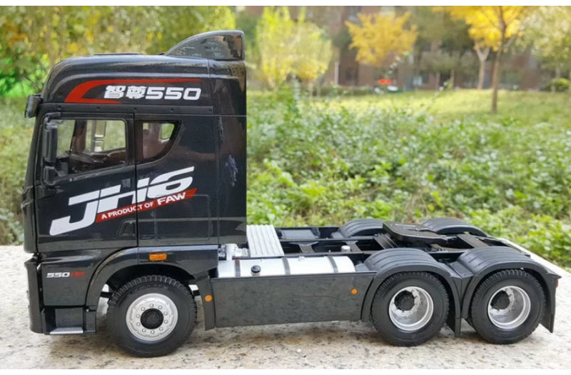 FAW Jiefang JH6 tractor Black 1:24 Truck Pre-built Airliner Model Display view5