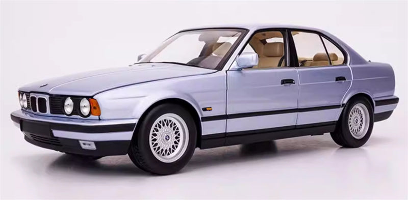 1:18 BMW 5 Series 535i E34 1988 silver blue  MINICHAMPS  DIECAST Car Model