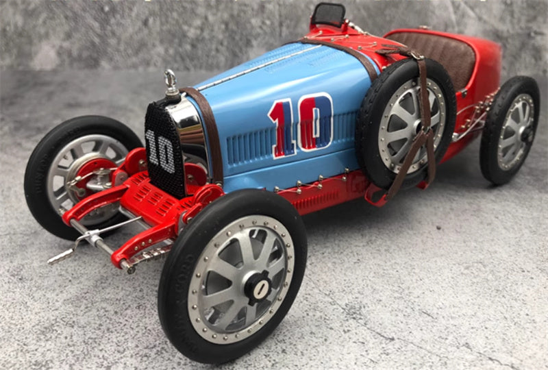CMC Bugatti Typ 35 Grand Prix Nation Colour Project Chile #10 1924 Limited Edition 1:18 Car Pre-built Model view1