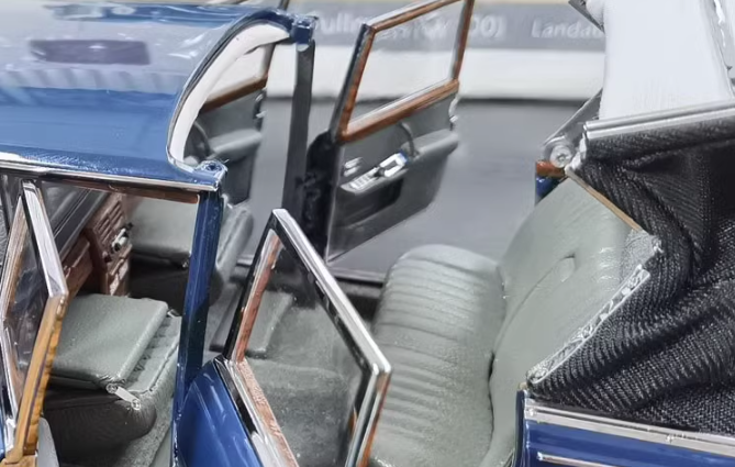 CMC Mercedes Benz 600 Pullman （W 100） blue 1:18car Pre-a Model