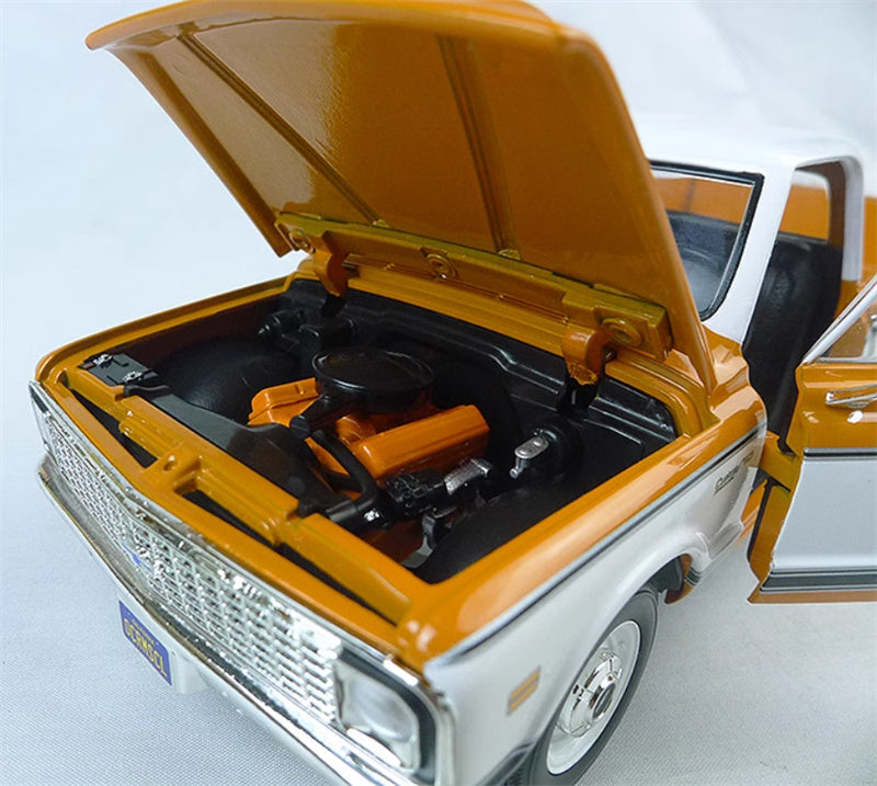 First Gear Chevrolet C-10 Pickup orange 1:25 Car Pre-built Model