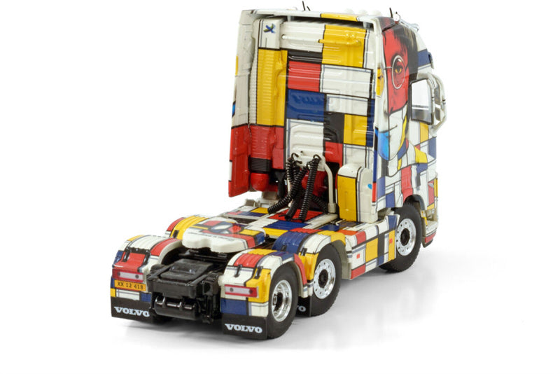 WSI VOLVO FH5 GLOBETROTTER XL 6X2 TWIN STEER GULDAGER 1/50 Truck Pre-built Model