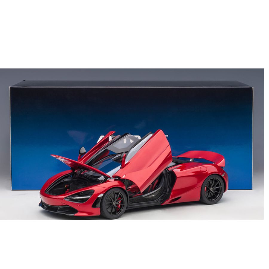 AUTOART McLaren 720S Red 1:18 DIECAST Truck Lorry