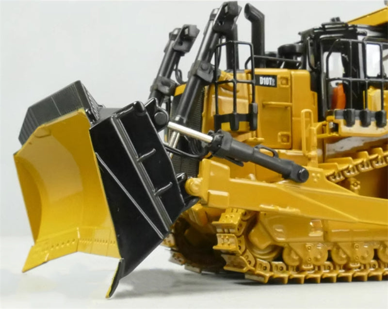 CATERPILLAR D10T2 Track Type Tractor Dozer 1:50 Truck Pre-built Model