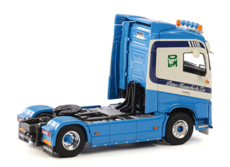 WSI  VOLVO GLOBETROTTER 4x2 Peter Mussche 1:50 Truck Pre-built Model