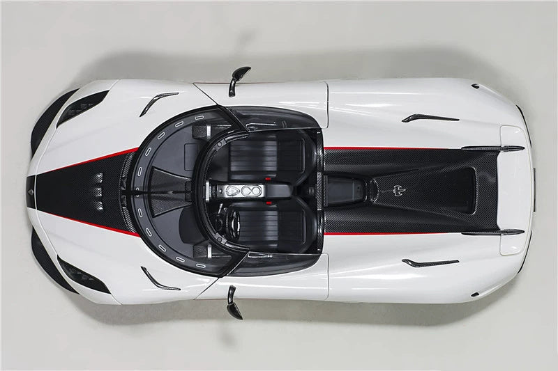 AUTOART KOENIGSEGG REGERA Car white 1:18 Resin car