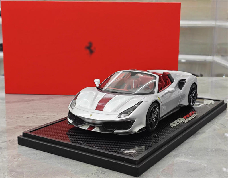 BBR MODELS FERRARI 488 Pista Spider convertible Silver calipers Carbon fiber base Limited Edition 28PCS ONLY 1:18 Car Pre-built Model view10