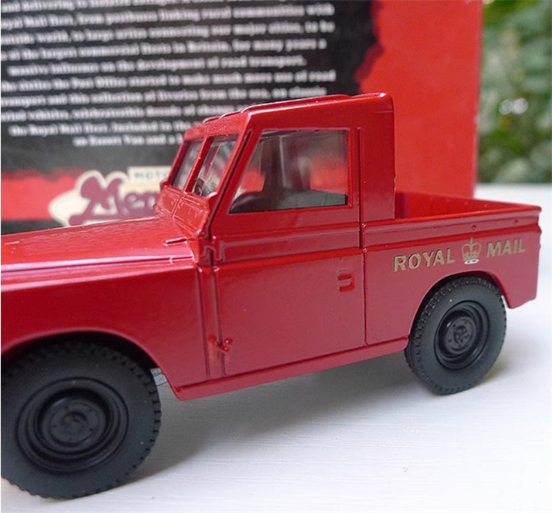CORGI Royal Mail SWB Landrover red 1:64 Truck Pre-built Model