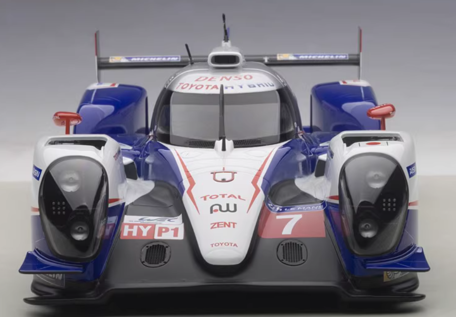 AUTOART Toyota TS040 Hybrid Endurance Race #7 1:18 Car Pre-built Model view6